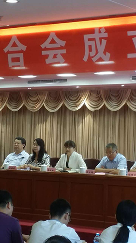 3 张晓红同志发言