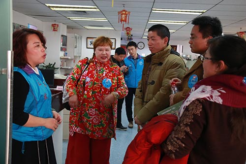 市志联相关同志为志愿服务组织代表解答开展志愿服务工作遇到的困惑和问题
