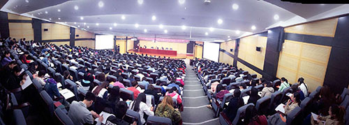 中华女子学院宣讲会现场