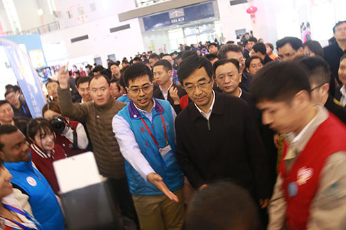 秦宜智参观北京馆