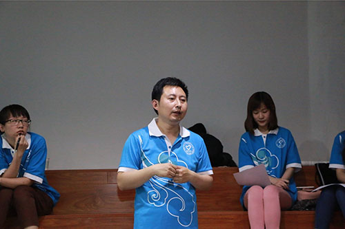 专家讲授翻译注意事项