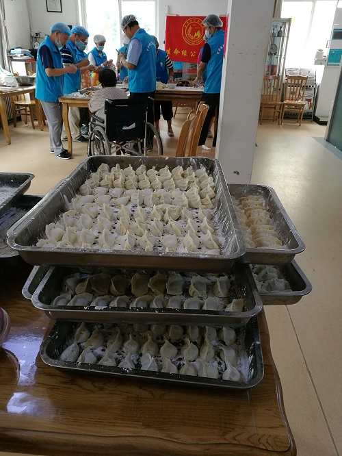 志愿者包的饺子