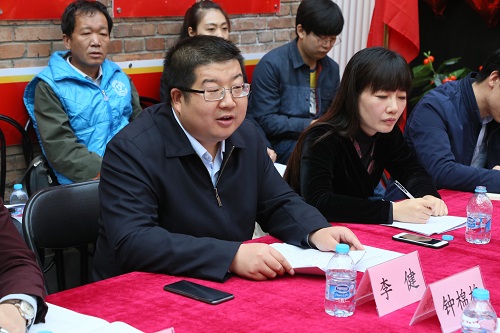 团市委副书记李健讲话