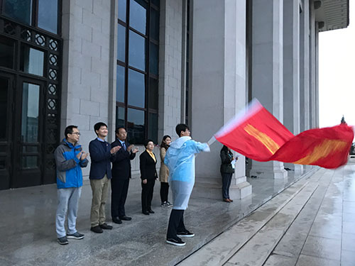 3、授旗