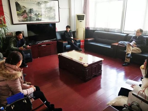 5 团市委书记熊卓参加座谈会调研基层团组织建设情况
