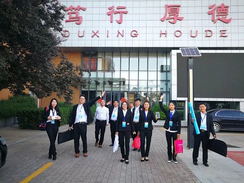 4-志愿者讲师合影