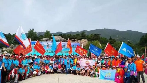 3合影