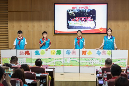 小志愿者宣讲1
