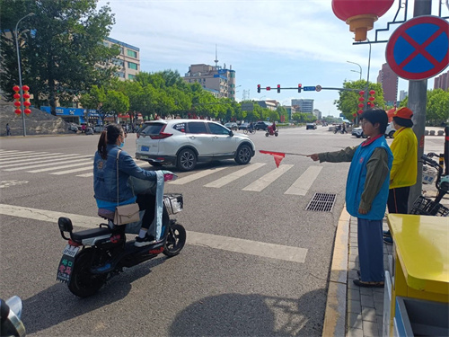 铂筑教育志愿服务队3