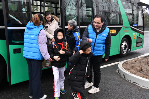 客五分公司团委“雷锋日”志愿服务活动 (5)