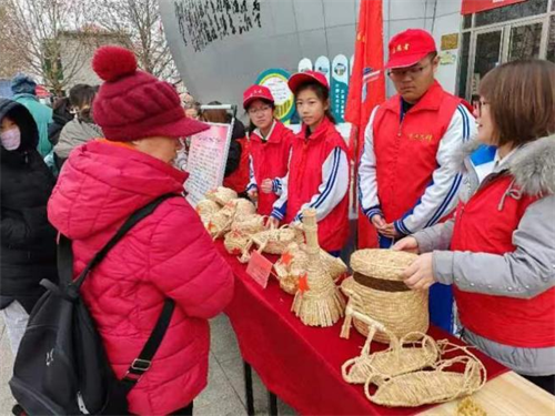 河南寨中学“螺丝钉”志愿服务队