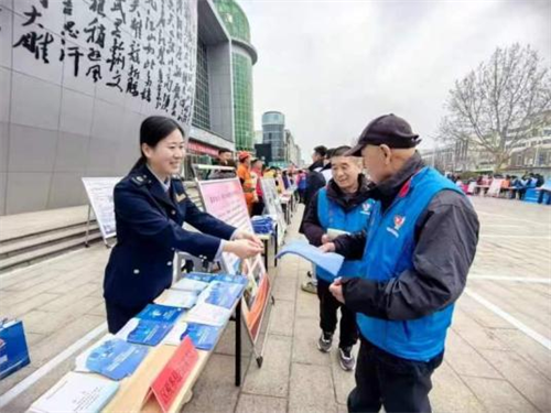 区税务局志愿服务队
