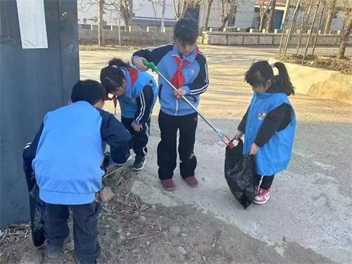 30穆家峪镇中心小学