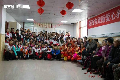 参加活动人员合影