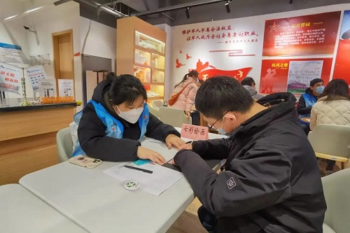 1915d473-1ca8-4241-b242-e7b51aba8244